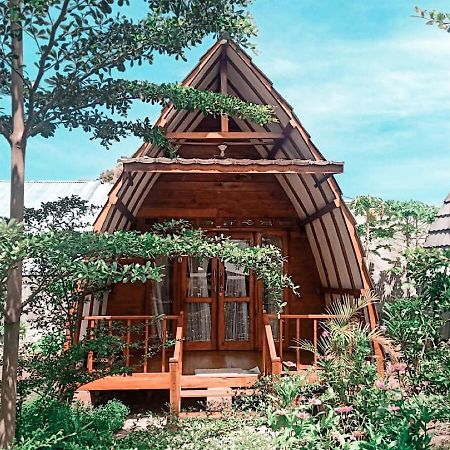 Raffles Inn Labuan Bajo Bagian luar foto