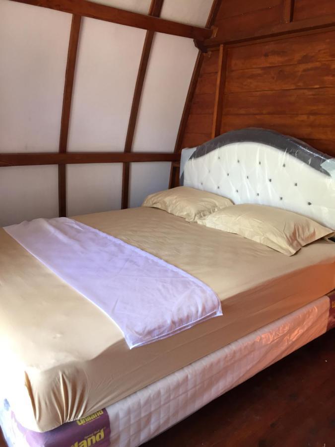 Raffles Inn Labuan Bajo Bagian luar foto