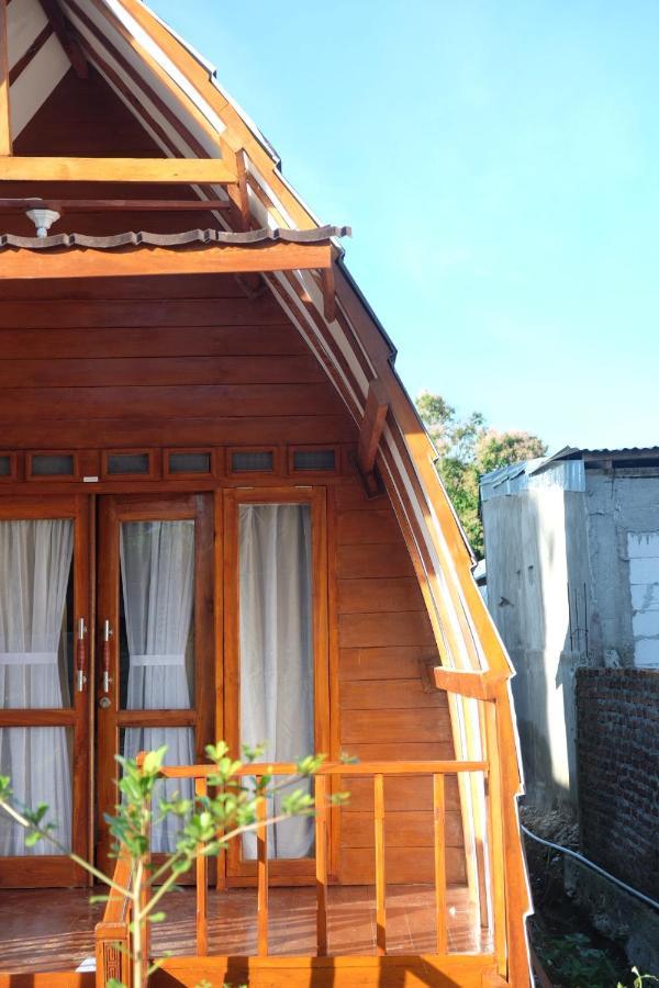 Raffles Inn Labuan Bajo Bagian luar foto
