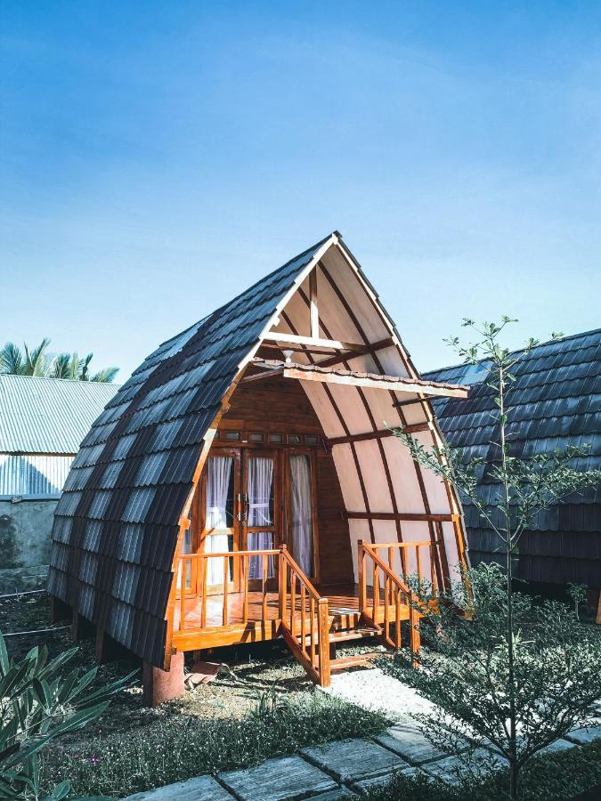 Raffles Inn Labuan Bajo Bagian luar foto
